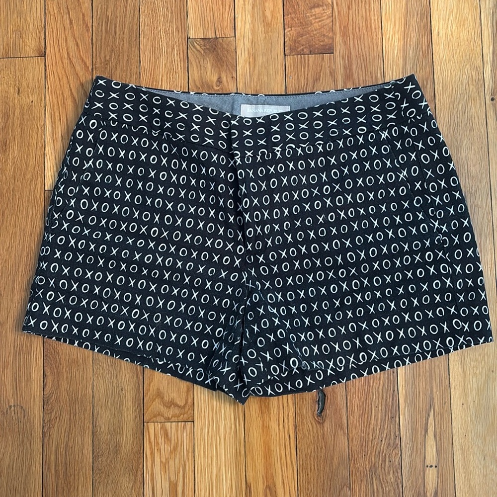 Hampton fit short
